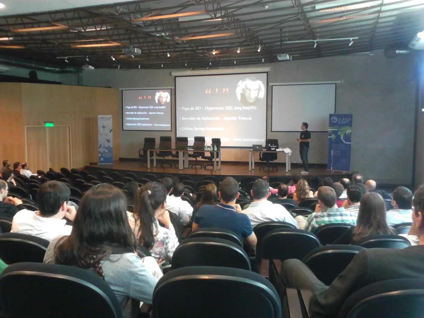 Foto 4 de 11: OWASP Day Uruguay 2013 en FING