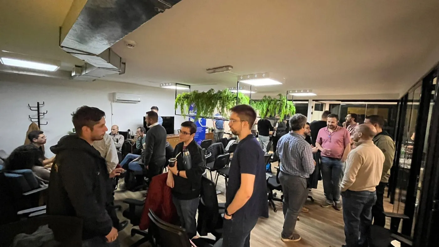 Foto 4 de 4: Meetup de abril 2024