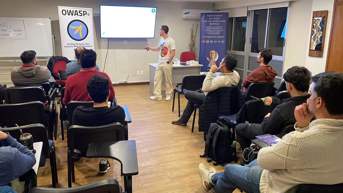 Foto 7 de 8: Meetup de setiembre 2024